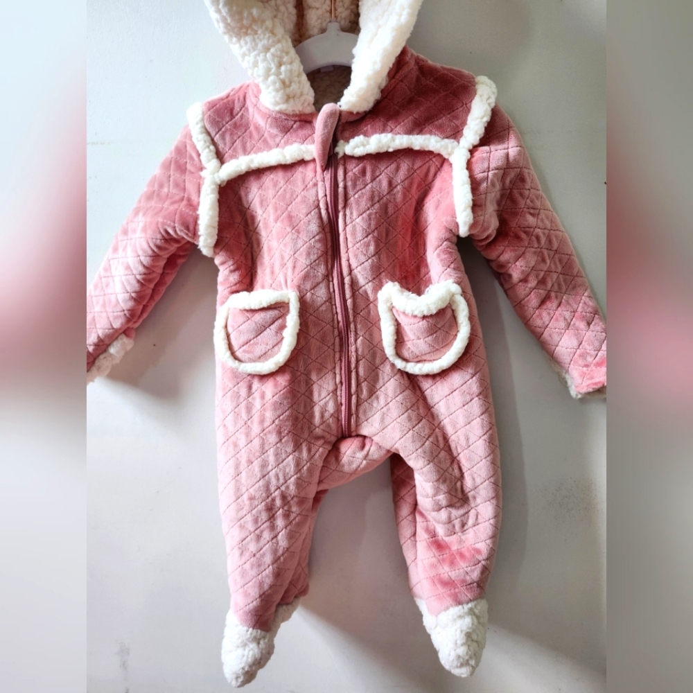 Tahari Pink and White Hoodied Cozy One Piece Footies